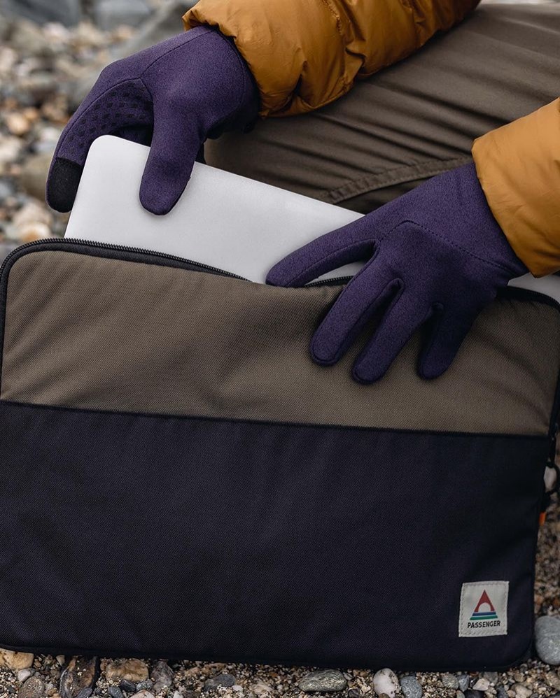 Torby Na Laptopa Passenger On-The-Go Recycled Sleeve Damskie Khaki | Polska-JTWVYZ054