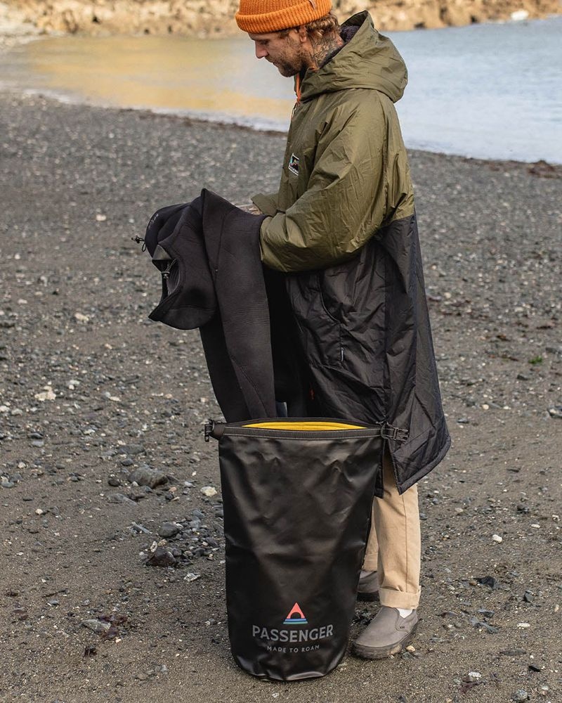 Torby Passenger Tide 30L Recycled Dry Męskie Czarne | Polska-UHOEJM905